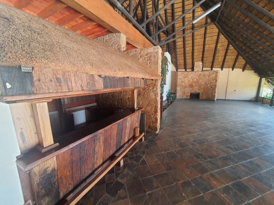 To Let 5 Bedroom Property for Rent in Zandfontein A H North West